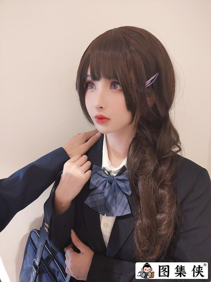 rioko凉凉子牛头人的奇妙冒险图集在哪能看？其故事情节耐人寻味