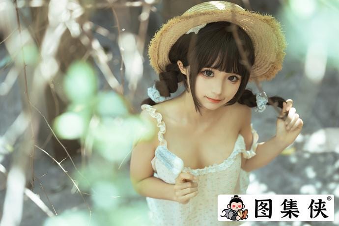 蠢沫沫和摄影师铁手教授是什么关系？他是拍摄到了蠢沫沫无创可贴的图片？