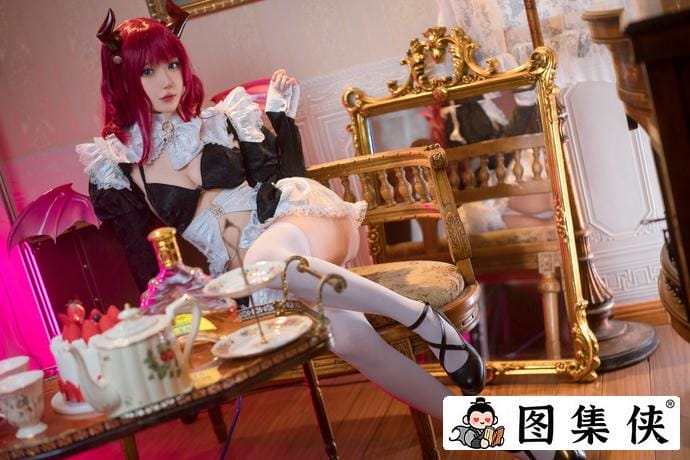 异域风情阿包也是兔娘cos作品梦梦舞娘有没有创可贴道具呢？