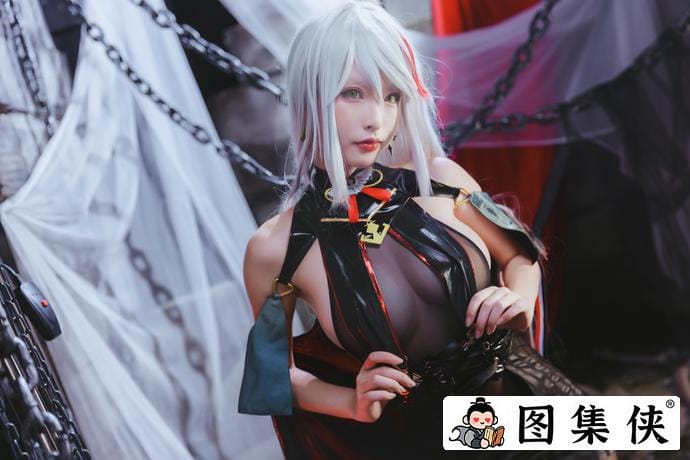 清水由乃cos埃吉尔惊艳亮相！性感女王霸气登场，粉丝疯狂打call！