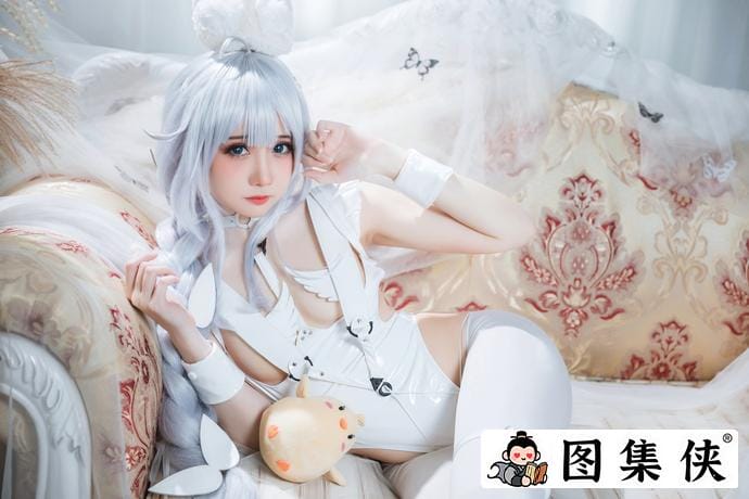 颜值超群的萌妹子焖焖碳 橘黄猫咪和仙女般魅力！