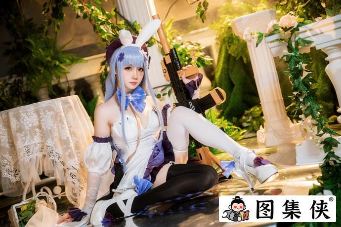 颜值超群的萌妹子焖焖碳 橘黄猫咪和仙女般魅力！