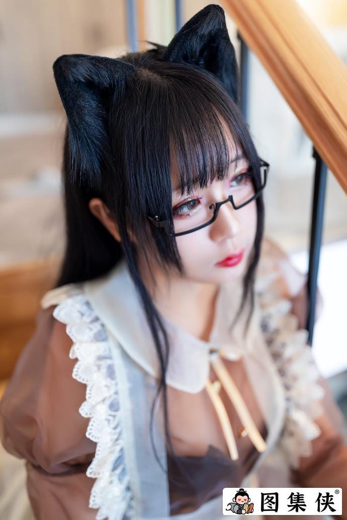 妖娆身材！娃娃脸日奈娇半R女仆作品移不开的目光