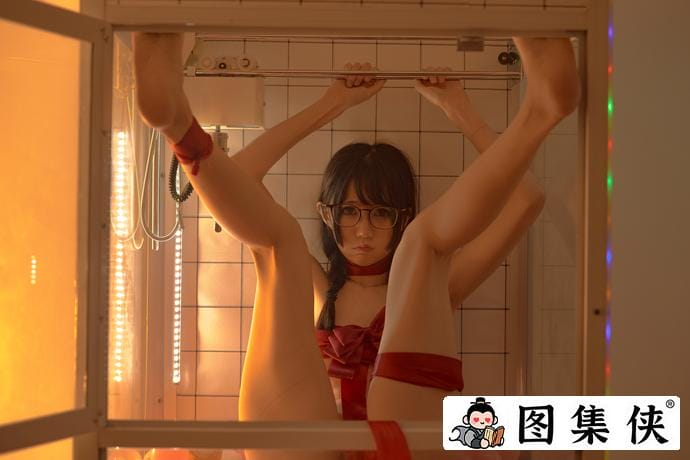 nagisa魔物喵紫色刻晴COS 少女贩卖娃娃机诱惑点引爆视觉冲击！