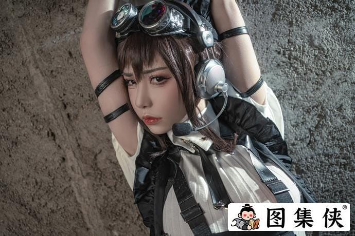激情Cosplay爆机少女喵小吉 用独特惊艳的角度征服男粉的女菩萨