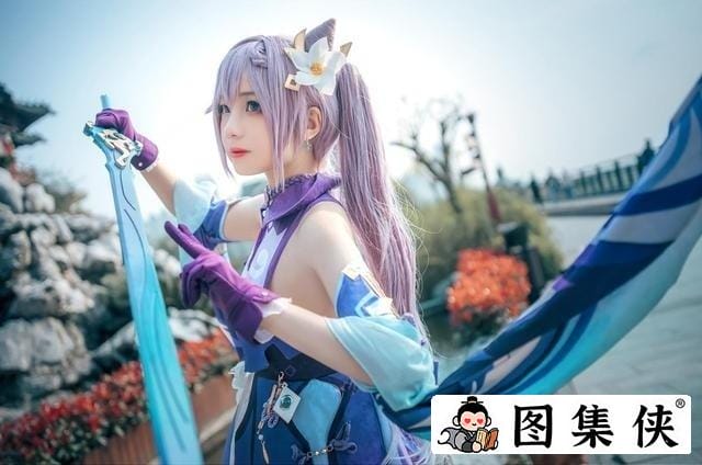 nagisa魔物喵紫色刻晴COS 少女贩卖娃娃机诱惑点引爆视觉冲击！