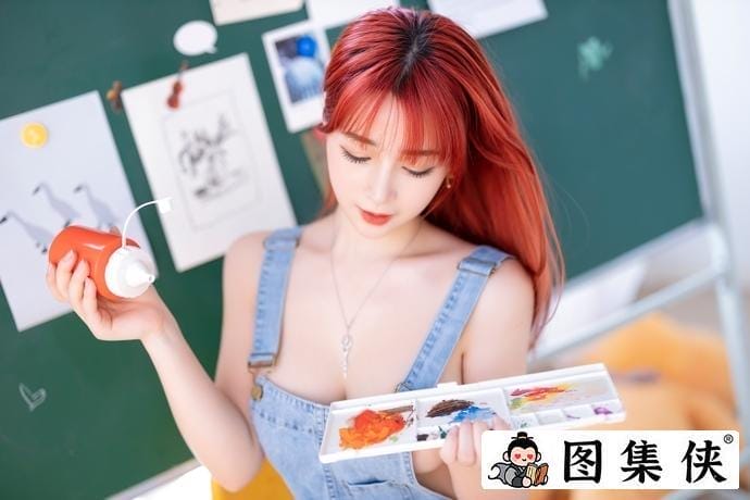 叉子宝宝写真太会撩了！她的背带裤出镜都让网友沦陷！