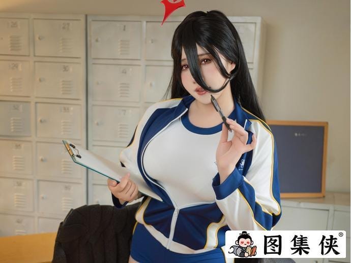 麻花麻花酱w丰润系女神，穿越次元的甜糯美梦