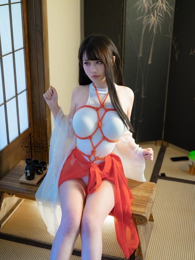 一色雨 – NO.01 捆绑巫女[30P-400MB]
